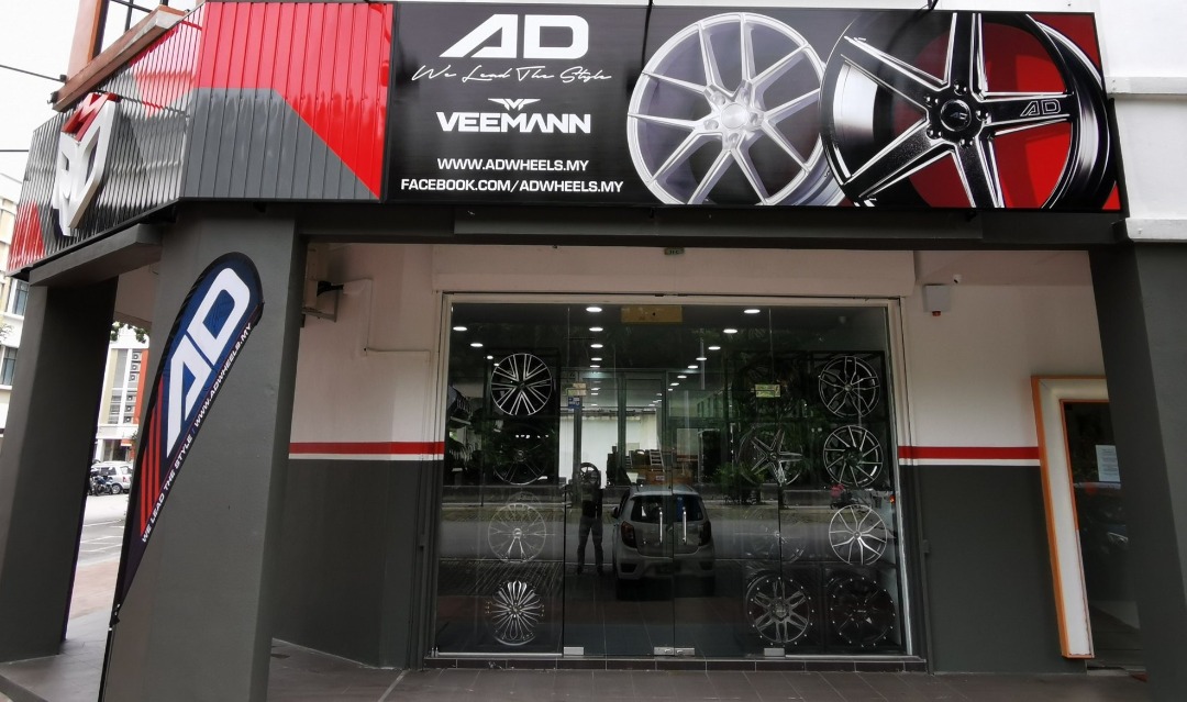 PUSAT SERVIS KERETA DAN TAYAR 2