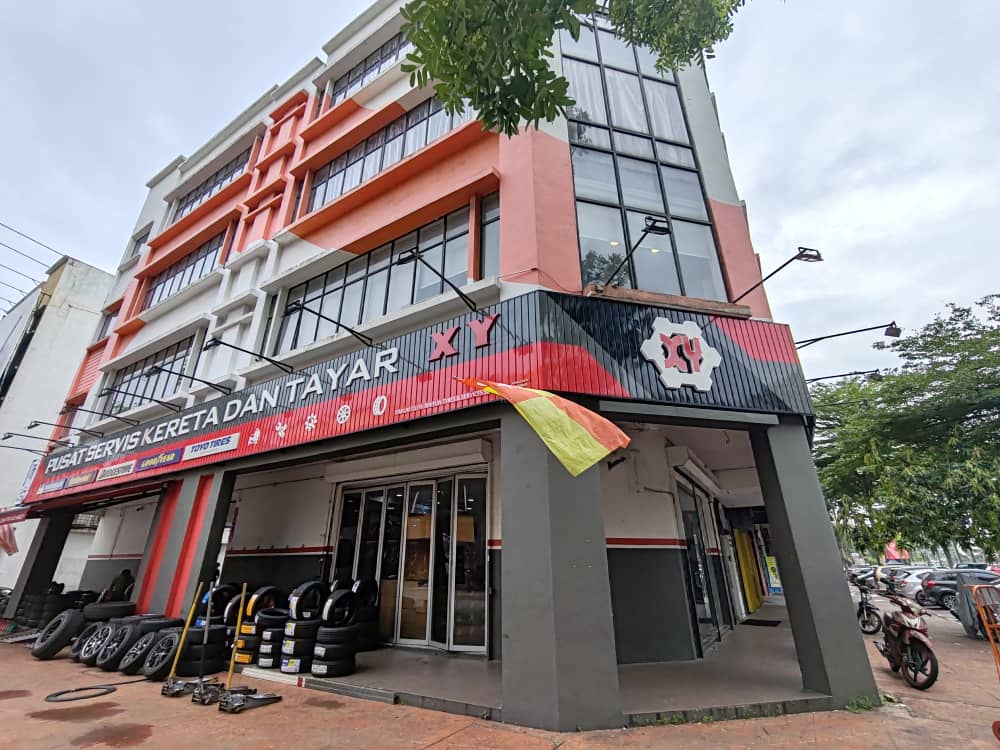 PUSAT SERVIS KERETA DAN TAYAR 5